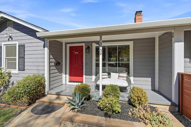 3739 Page Street, Redwood City, CA 94063