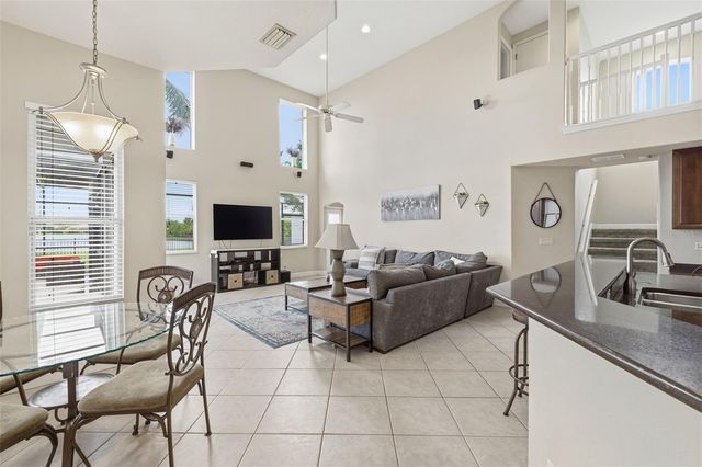 522 COUNTRY MEADOWS WAY, Bradenton, FL 34212