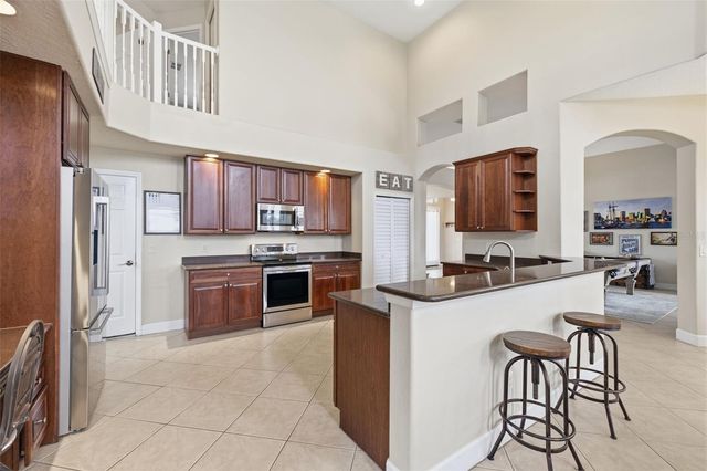 522 COUNTRY MEADOWS WAY, Bradenton, FL 34212