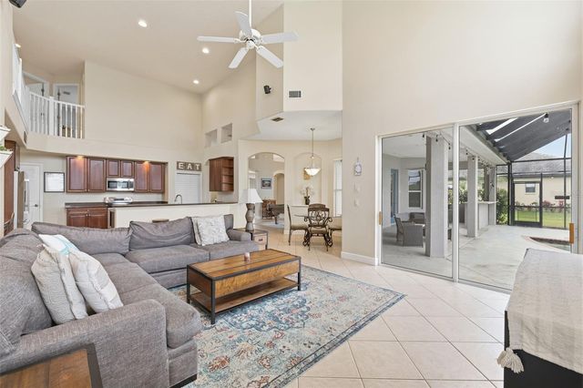 522 COUNTRY MEADOWS WAY, Bradenton, FL 34212