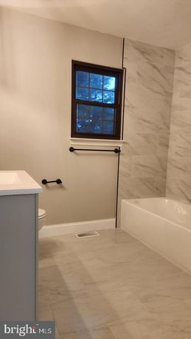 4 MEADOWSIDE CT, Medford, NJ 08055