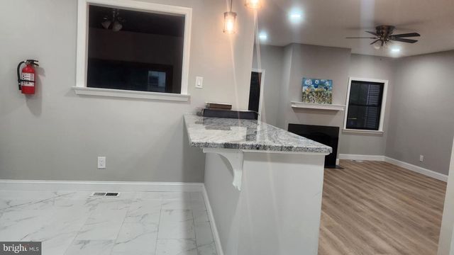 4 MEADOWSIDE CT, Medford, NJ 08055
