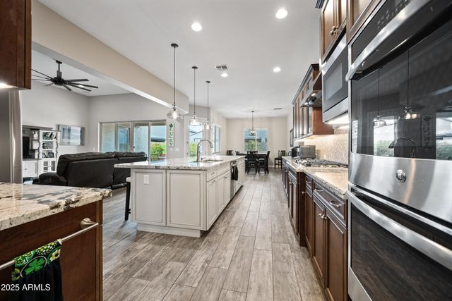 1319 N Chatsworth Street, Mesa, AZ 85207