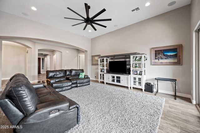 1319 N Chatsworth Street, Mesa, AZ 85207