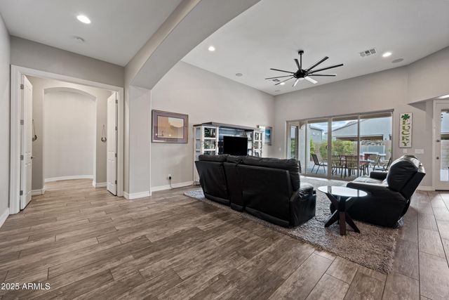 1319 N Chatsworth Street, Mesa, AZ 85207