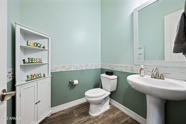 1319 N Chatsworth Street, Mesa, AZ 85207