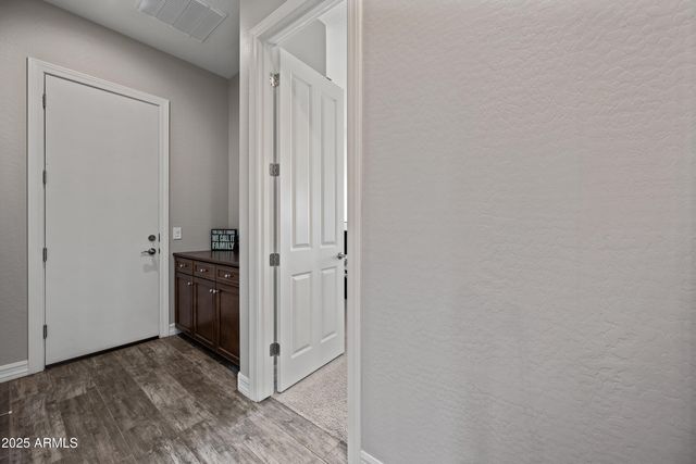 1319 N Chatsworth Street, Mesa, AZ 85207