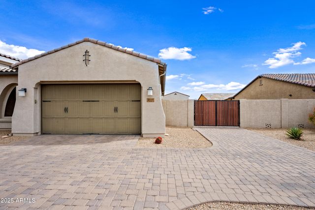 1319 N Chatsworth Street, Mesa, AZ 85207