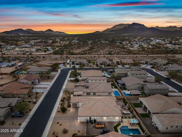 1319 N Chatsworth Street, Mesa, AZ 85207