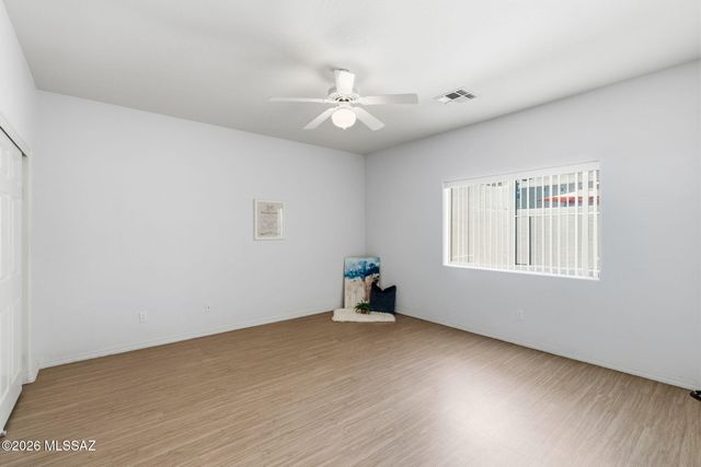 2832 S Full Moon Drive, Tucson, AZ 85713
