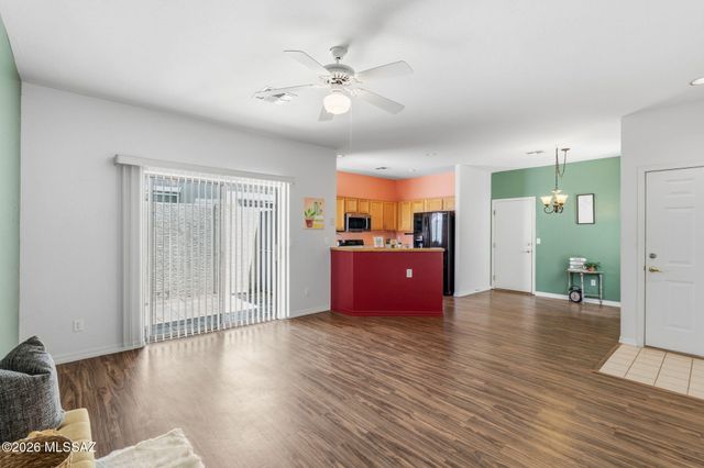 2832 S Full Moon Drive, Tucson, AZ 85713