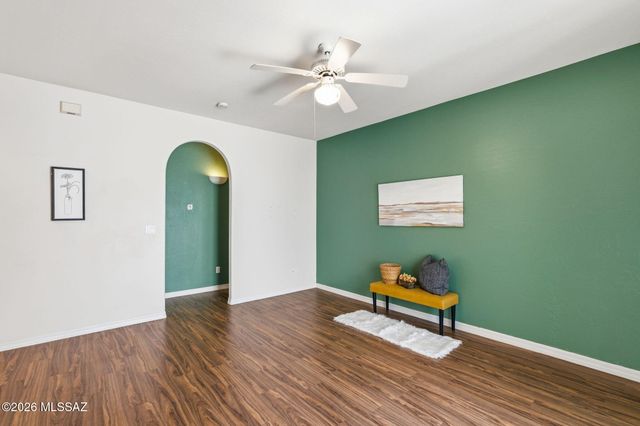 2832 S Full Moon Drive, Tucson, AZ 85713
