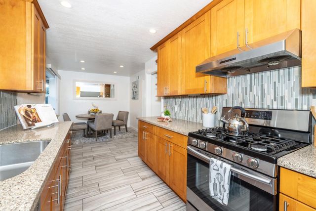 261 Pelican Ct., Foster City, CA 94404