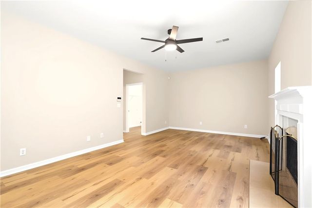 5363 Knights Landing, Ellenwood, GA 30294