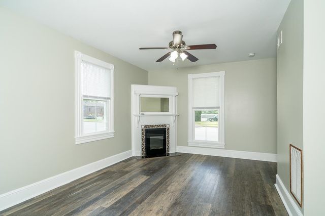 632 E MARKET ST, Harrisonburg, VA 22801