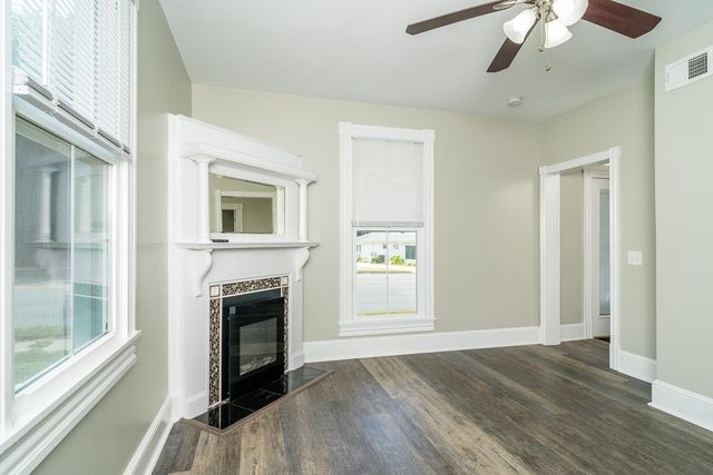 632 E MARKET ST, Harrisonburg, VA 22801