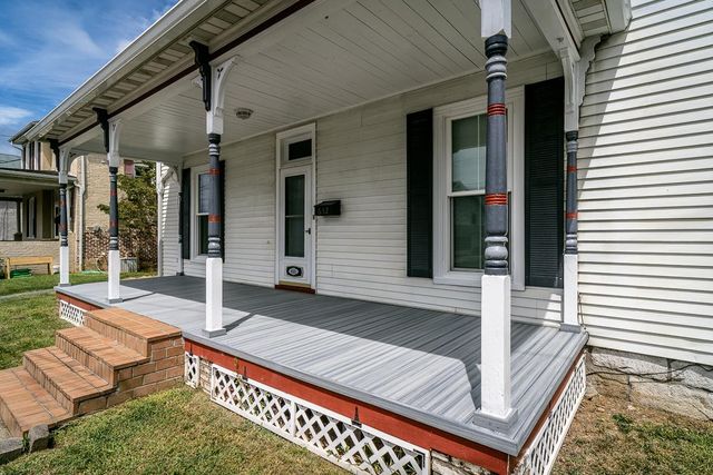 632 E MARKET ST, Harrisonburg, VA 22801