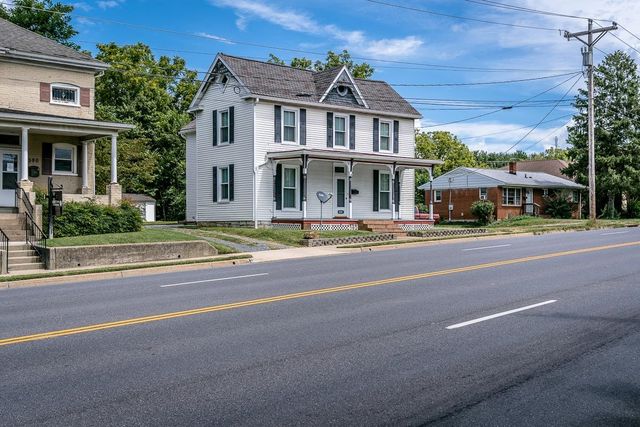 632 E MARKET ST, Harrisonburg, VA 22801