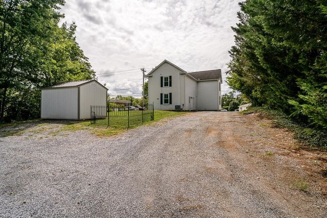 632 E MARKET ST, Harrisonburg, VA 22801