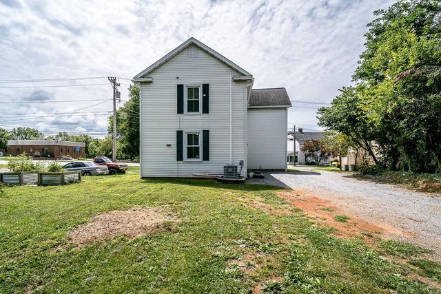 632 E MARKET ST, Harrisonburg, VA 22801