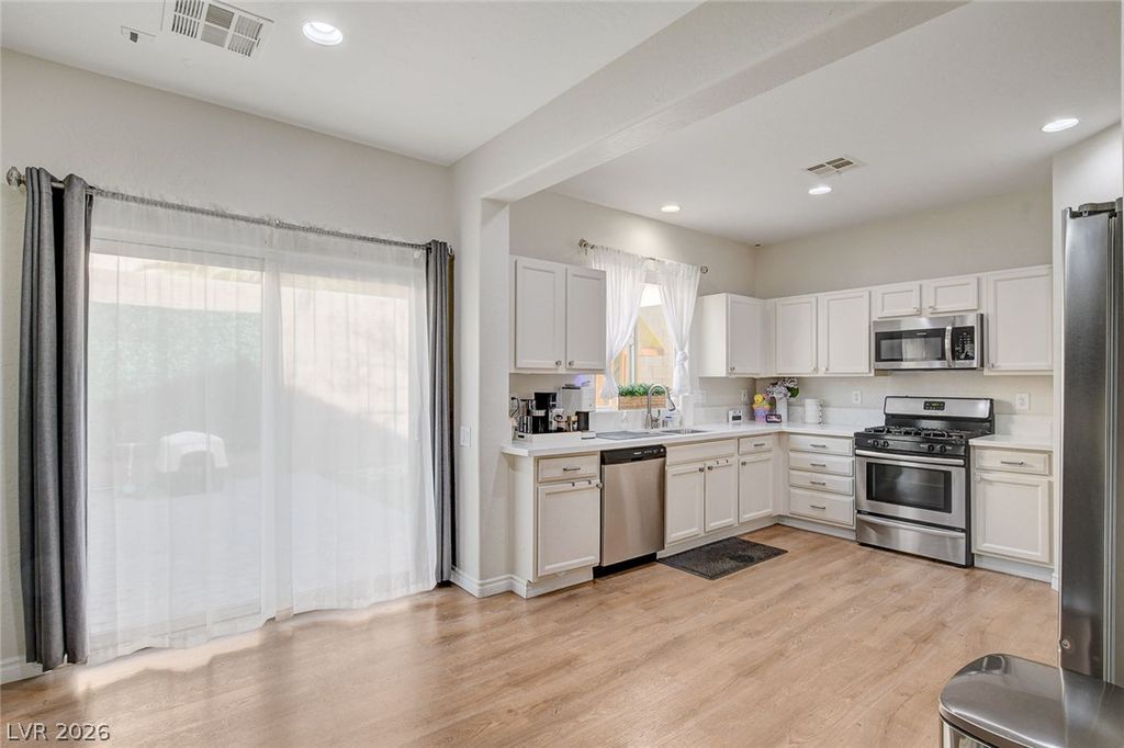 2672 Strichen Avenue, Henderson, NV 89044 — photo 2
