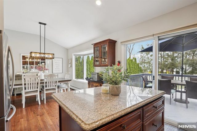 116 Carol Place, Wayne, NJ 07470