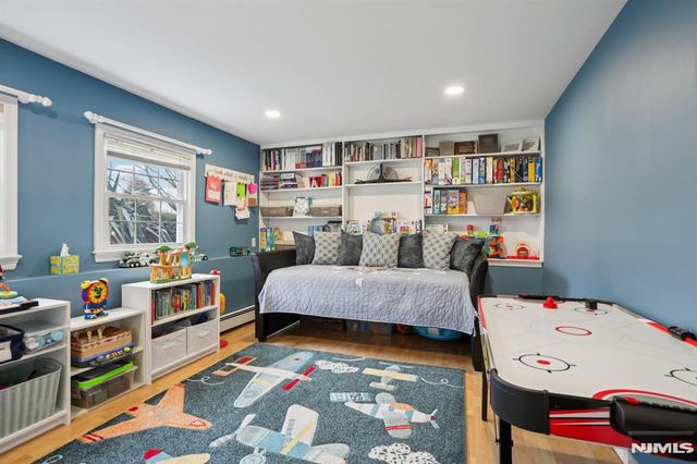 116 Carol Place, Wayne, NJ 07470