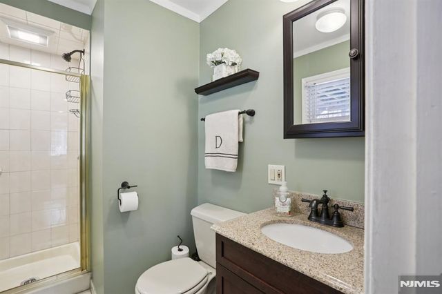 116 Carol Place, Wayne, NJ 07470