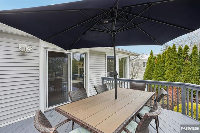 116 Carol Place, Wayne, NJ 07470