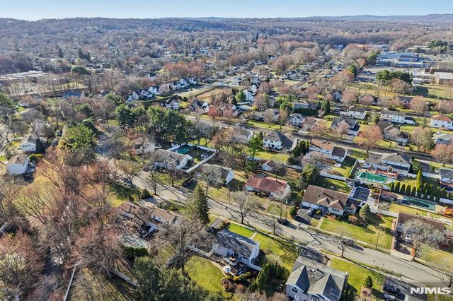 116 Carol Place, Wayne, NJ 07470