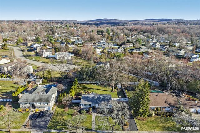 116 Carol Place, Wayne, NJ 07470