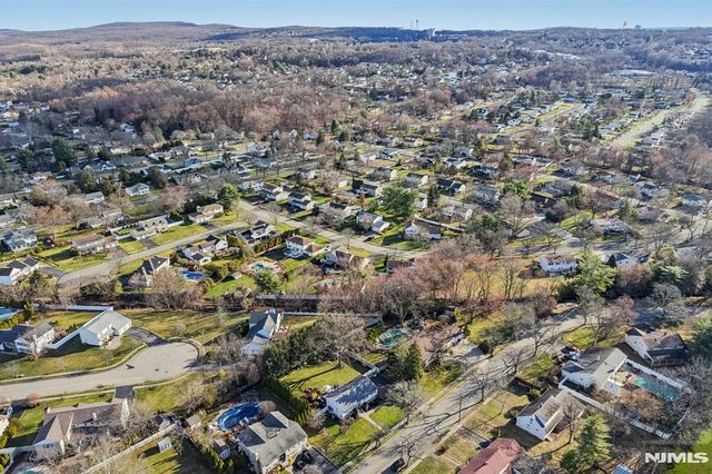 116 Carol Place, Wayne, NJ 07470