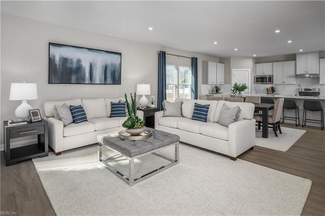 418 Tributary LN, Carrollton, VA 23314