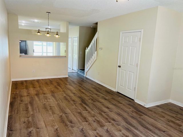 1308 COSTA MESA DRIVE DRIVE, Wesley Chapel, FL 33543