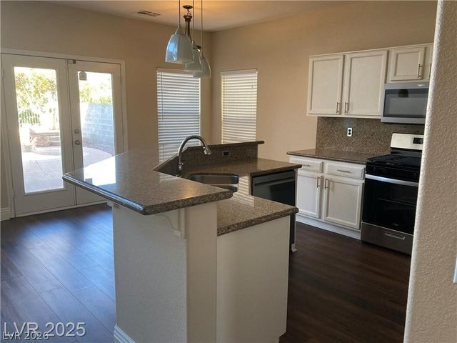 3120 Whispering Canyon Court, Henderson, NV 89052