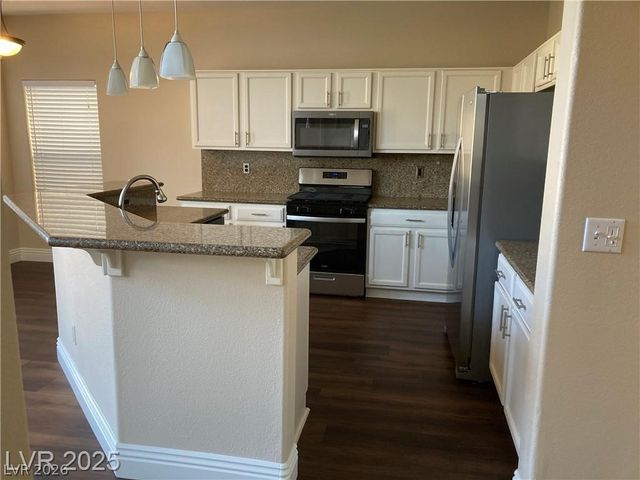 3120 Whispering Canyon Court, Henderson, NV 89052