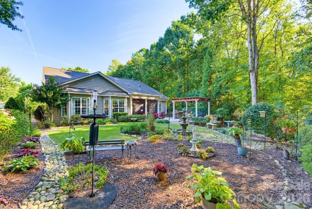 3307 Collaroy Road, Waxhaw, NC 28173