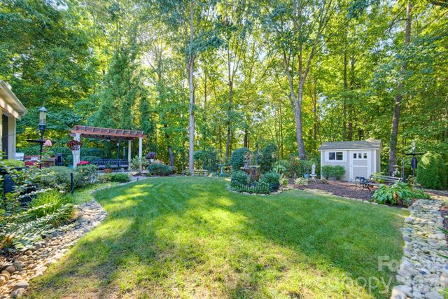 3307 Collaroy Road, Waxhaw, NC 28173