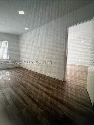 2640 NE 135th St 218, North Miami, FL 33181