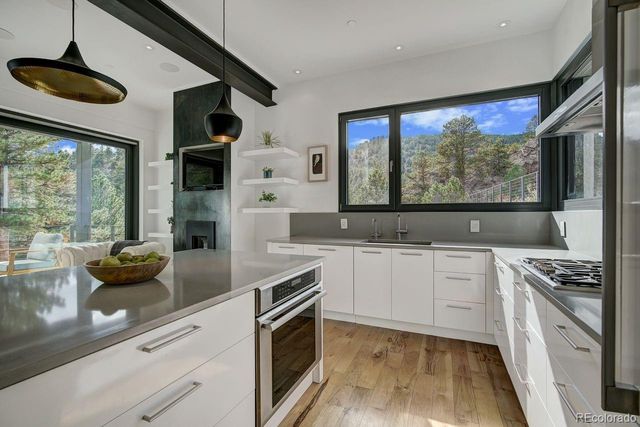 228 Lion Point, Boulder, CO 80302