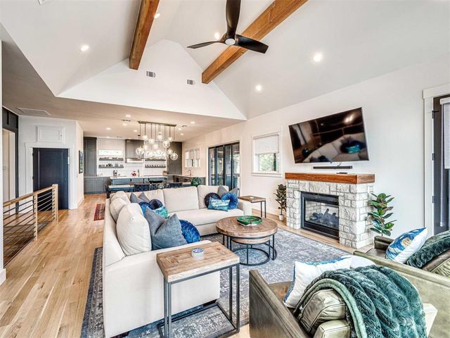 111 Lower Green Way, Carlton Landing, OK 74432