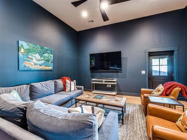 111 Lower Green Way, Carlton Landing, OK 74432