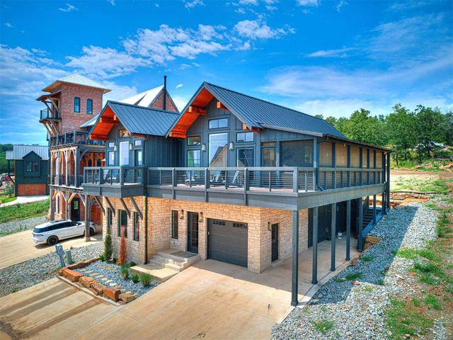 111 Lower Green Way, Carlton Landing, OK 74432