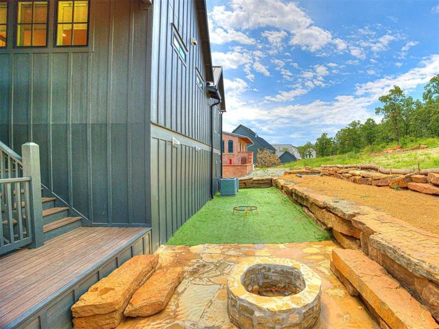 111 Lower Green Way, Carlton Landing, OK 74432