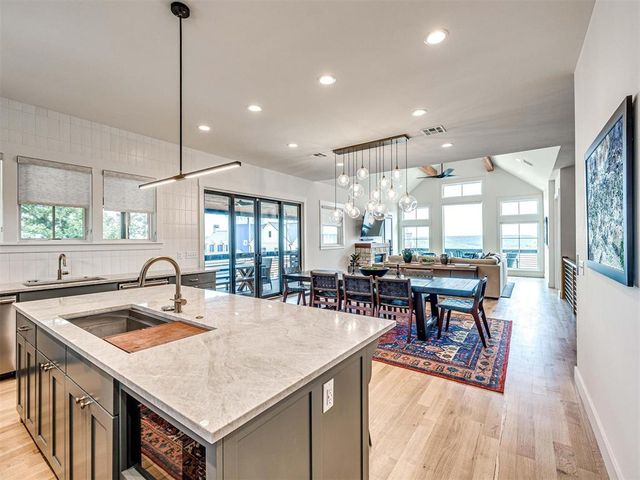 111 Lower Green Way, Carlton Landing, OK 74432