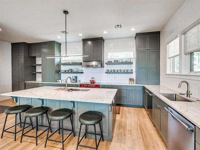 111 Lower Green Way, Carlton Landing, OK 74432