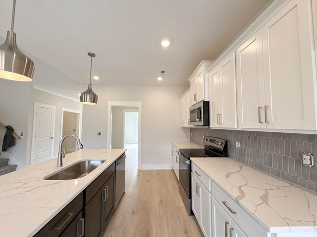 211 Settlers Way, Hendersonville, TN 37075