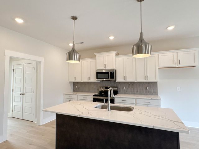211 Settlers Way, Hendersonville, TN 37075