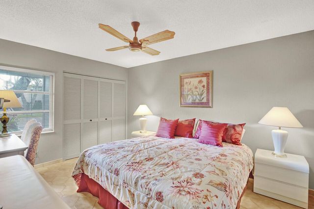 5810 Princess Palm Court B, Delray Beach, FL 33484