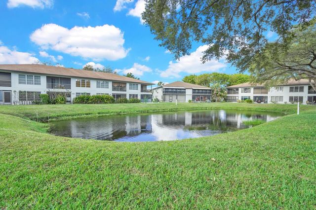 5810 Princess Palm Court B, Delray Beach, FL 33484